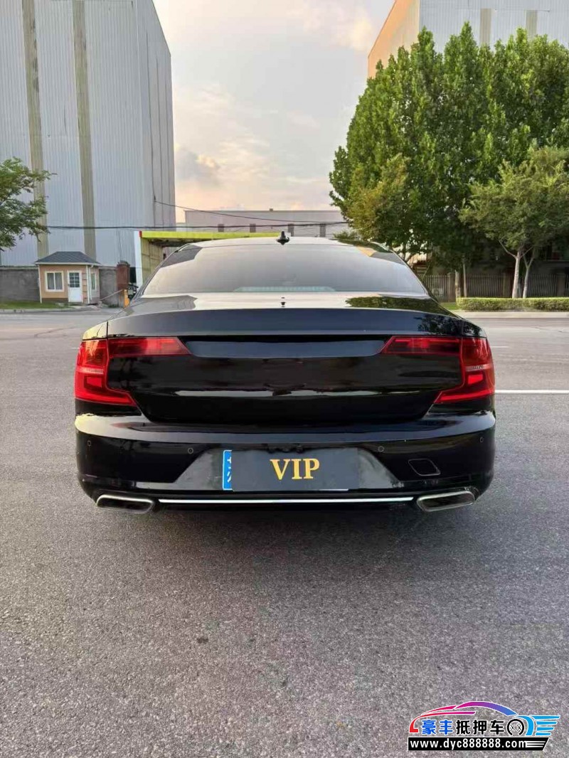 19年沃尔沃S90轿车抵押车出售