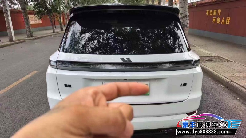 23年理想L9轿车抵押车出售