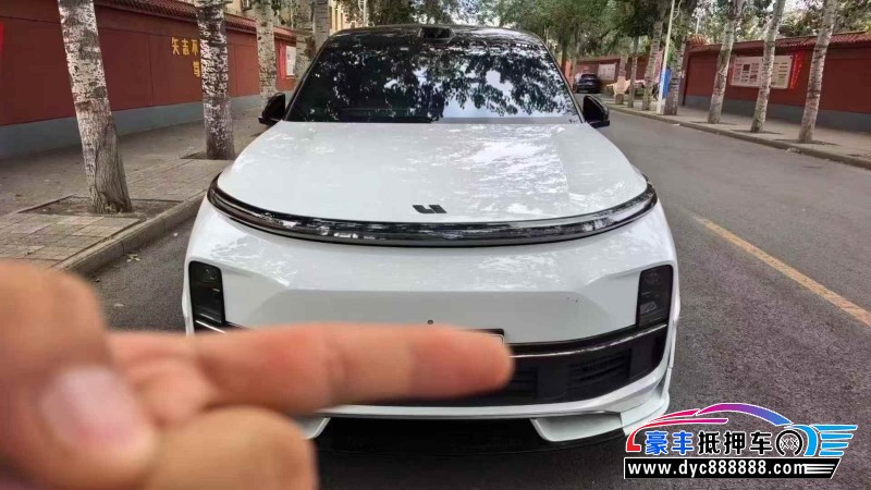 23年理想L9轿车抵押车出售