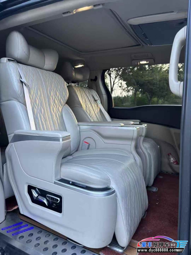 14年别克GL8轿车抵押车出售