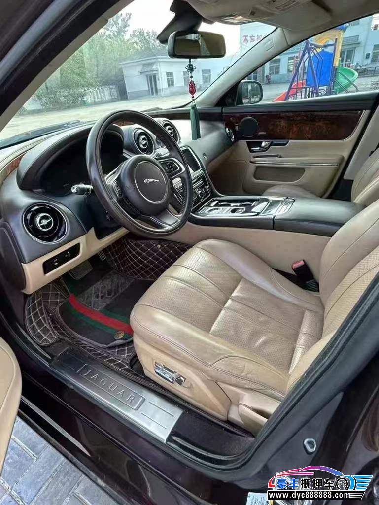 13年捷豹XJL轿车抵押车出售