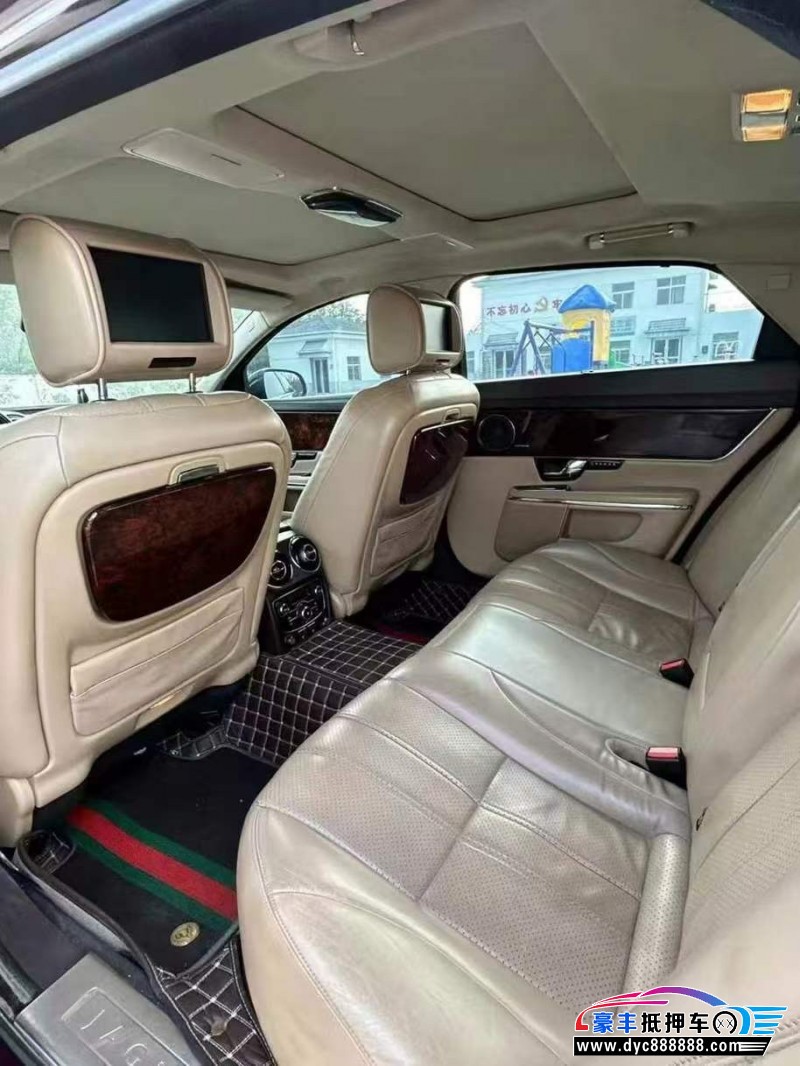 13年捷豹XJL轿车抵押车出售