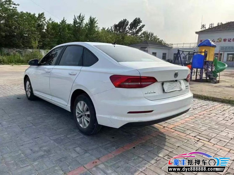 18年大众朗逸轿车抵押车出售