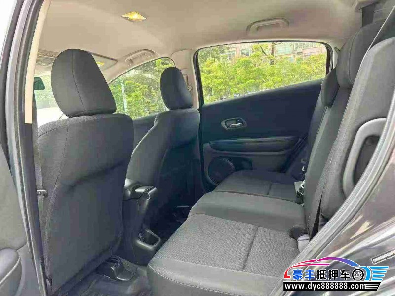 16年本田缤智轿车抵押车出售