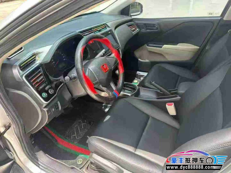 17年本田锋范轿车抵押车出售