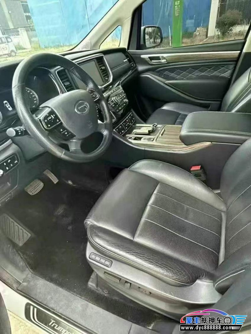 19年传祺M8轿车抵押车出售