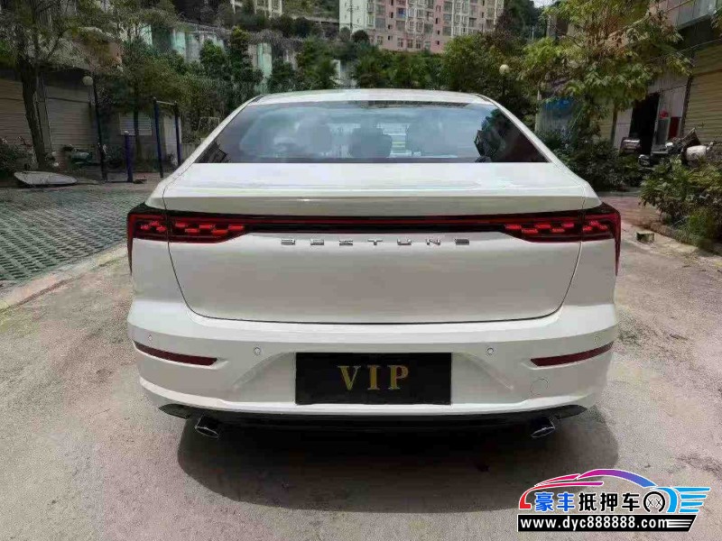 25年奔腾B70轿车抵押车出售