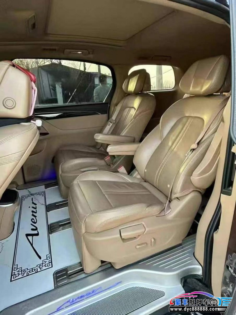 19年别克GL8轿车抵押车出售