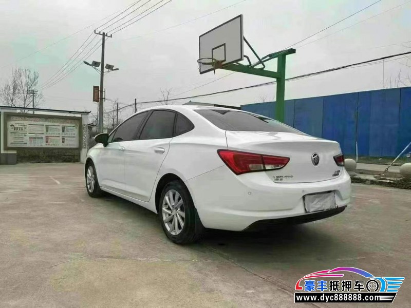 18年别克威朗轿车抵押车出售