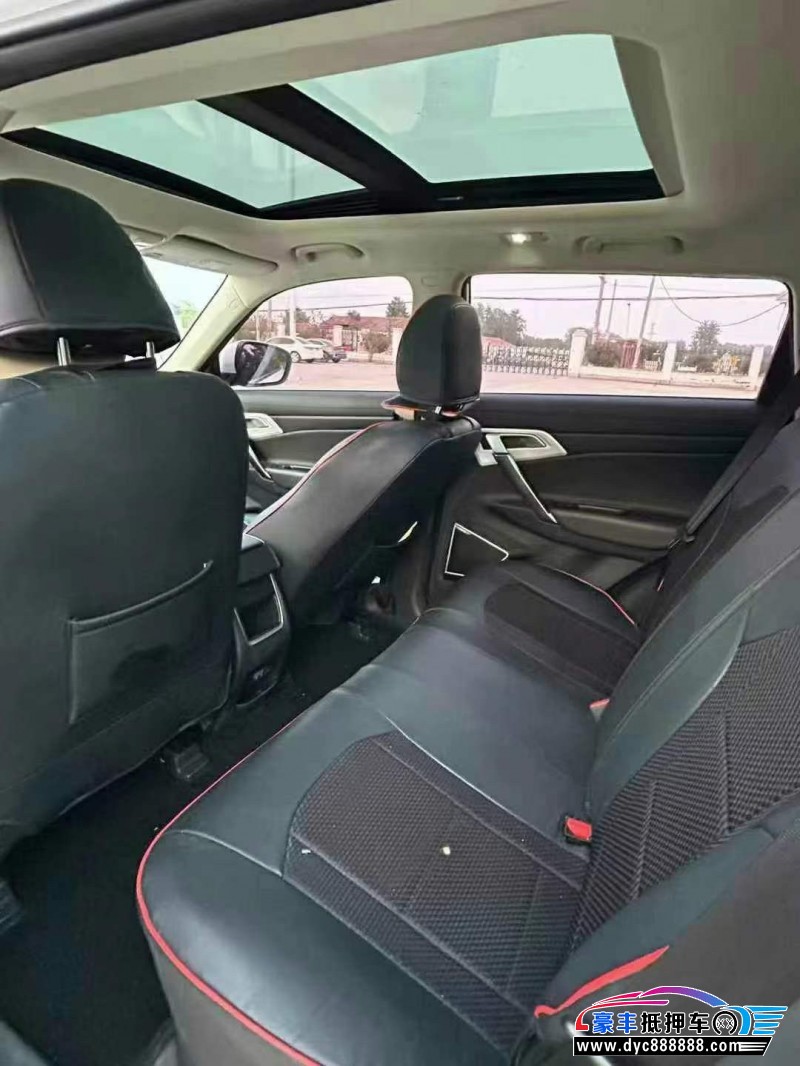 20年吉利博越轿车抵押车出售