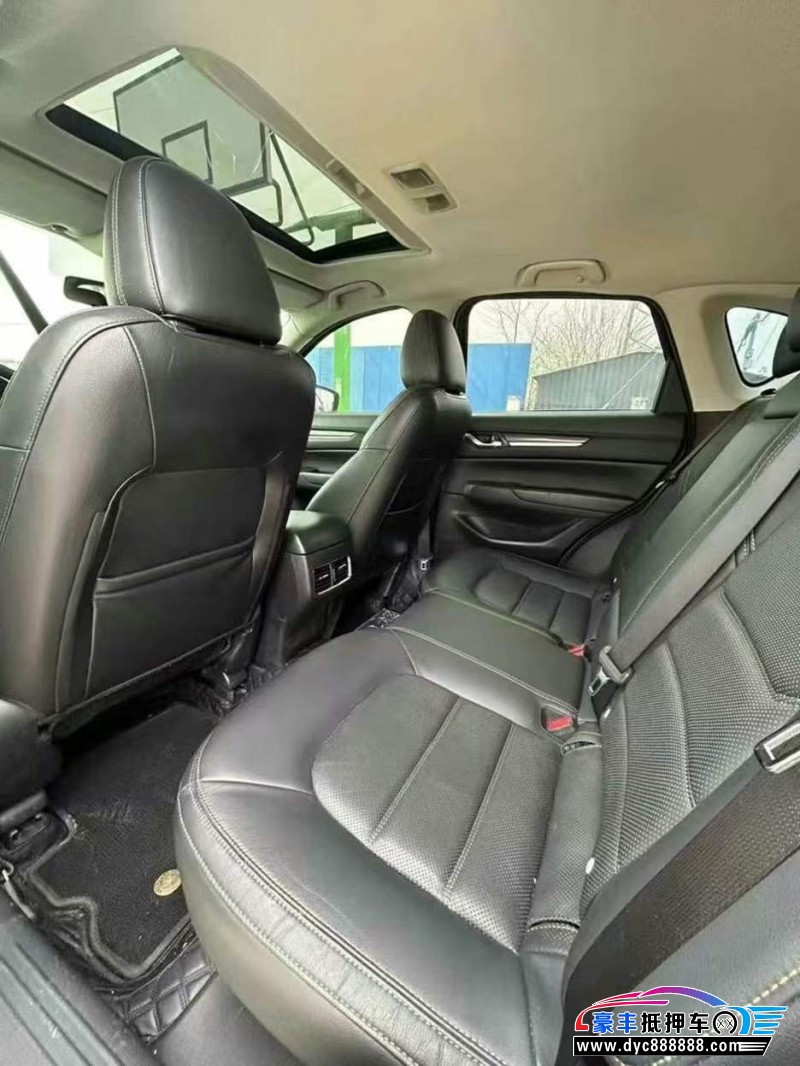 20年马自达CX-5轿车抵押车出售