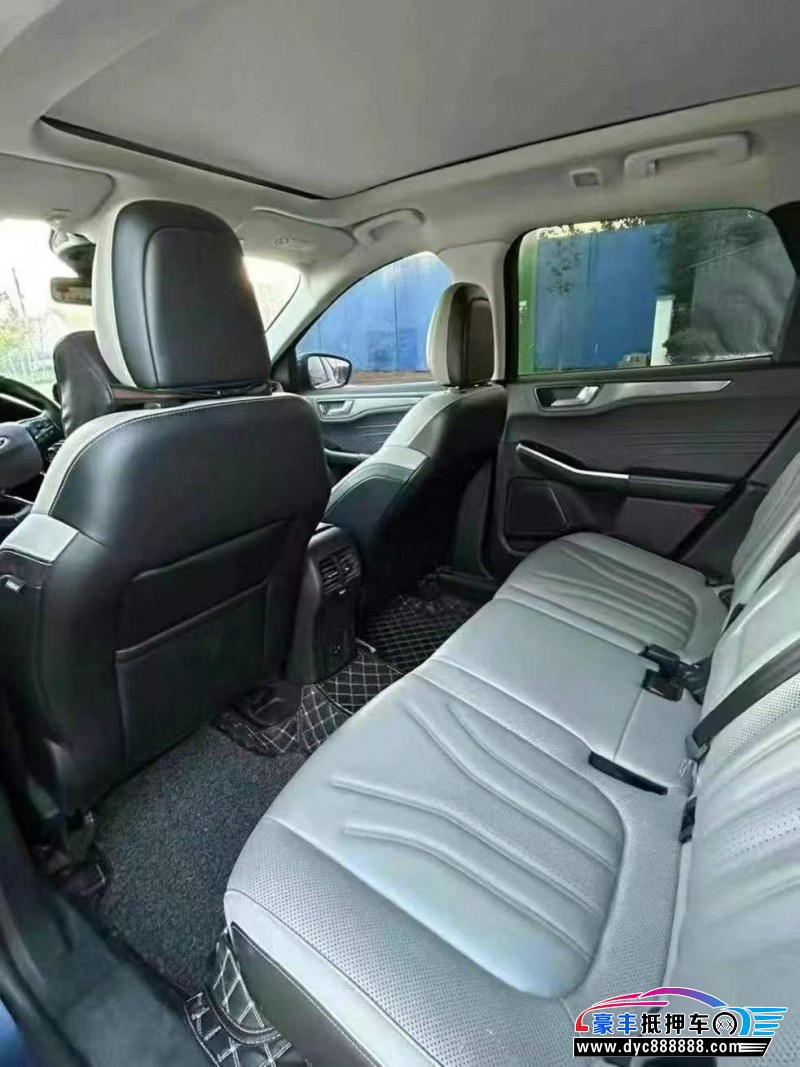 21年福特锐际轿车抵押车出售