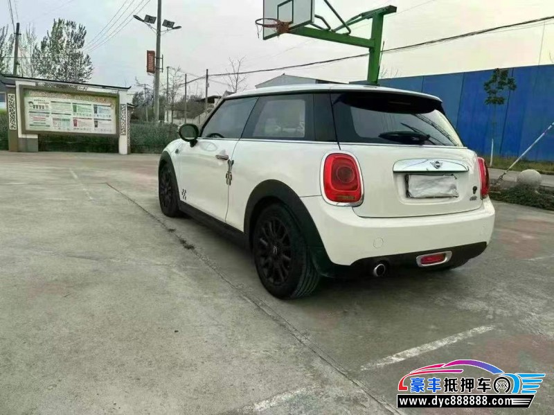 20年宝马MINI轿车抵押车出售