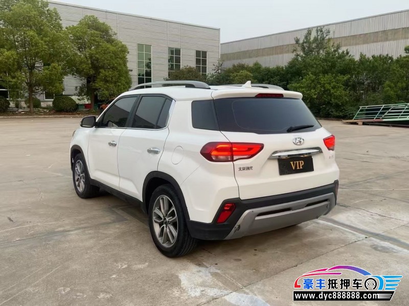 18年现代ix35轿车抵押车出售