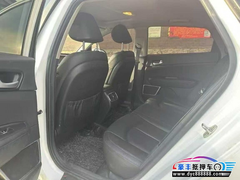 19年起亚K5轿车抵押车出售