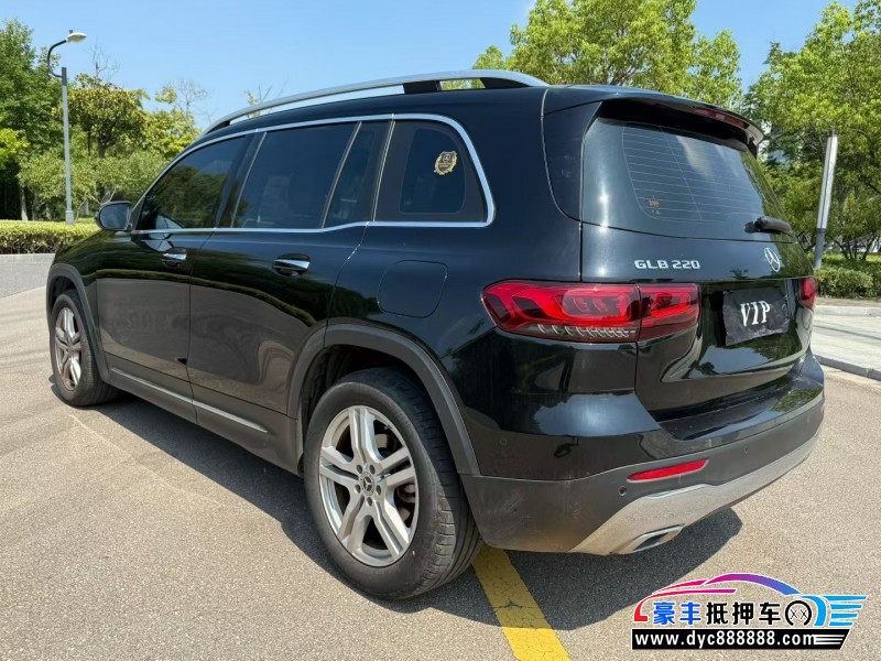 23年奔驰GLB轿车抵押车出售