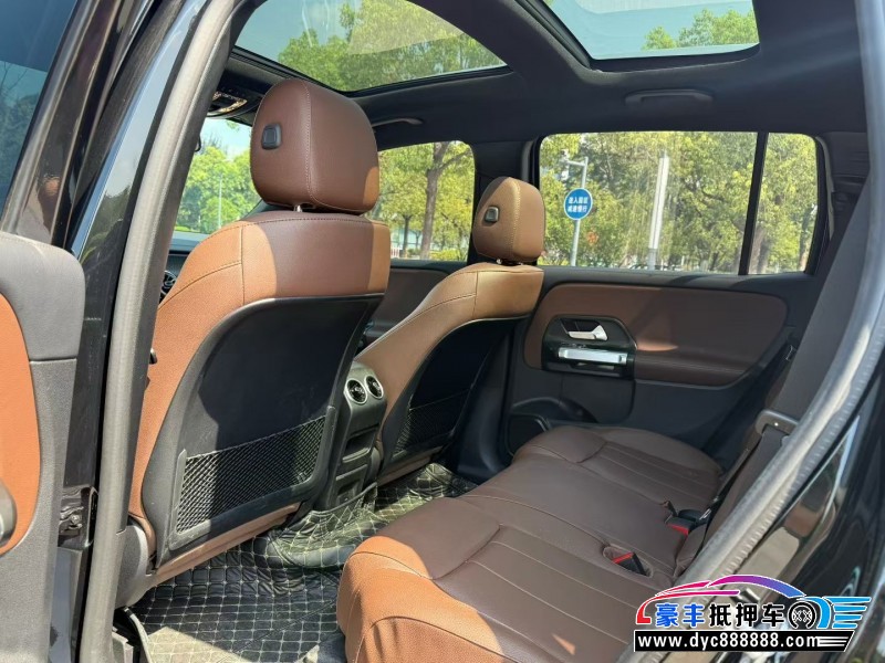 23年奔驰GLB轿车抵押车出售