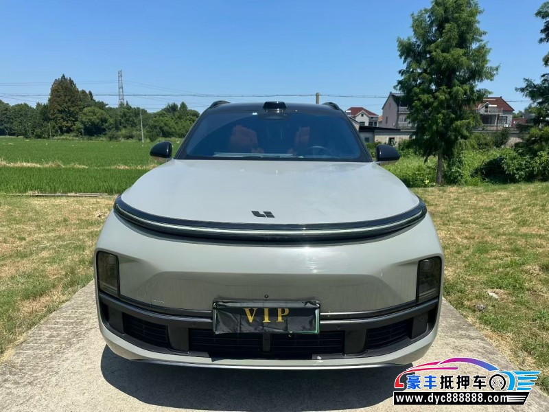 23年理想L9轿车抵押车出售