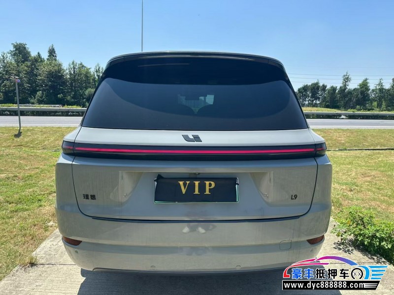 23年理想L9轿车抵押车出售