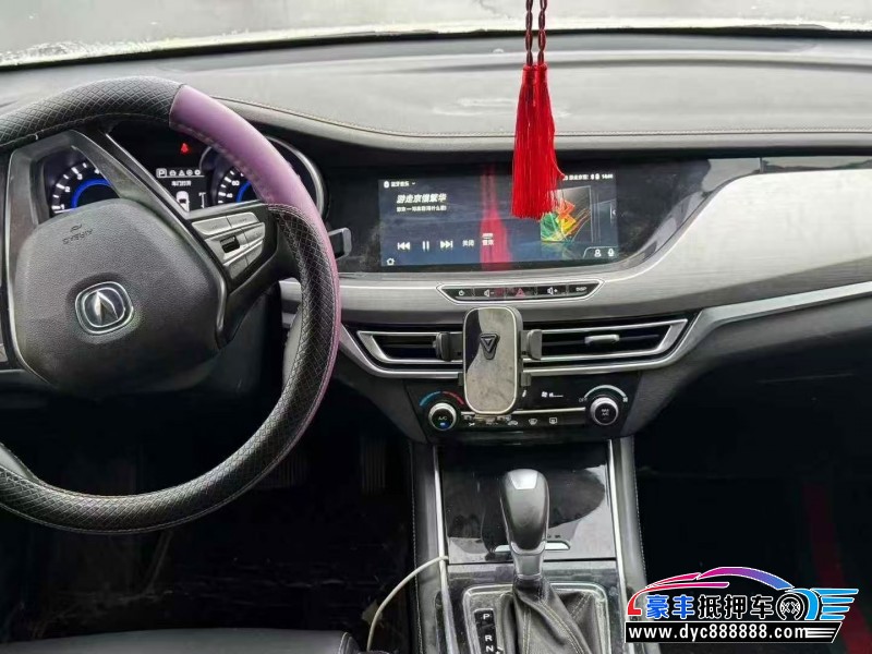 19年长安逸动轿车抵押车出售