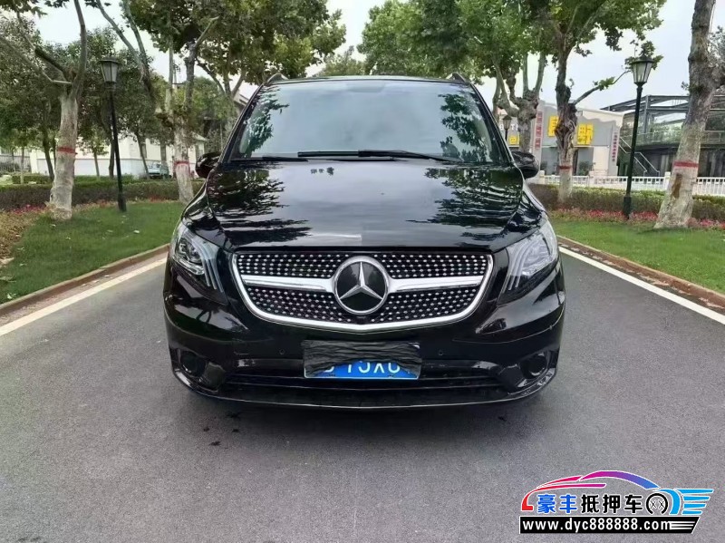 24年奔驰威霆轿车抵押车出售