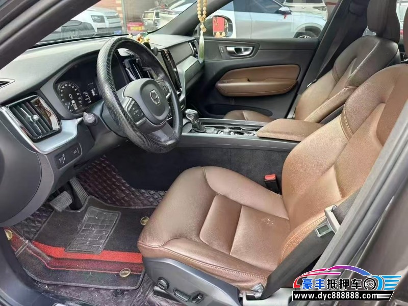 21年沃尔沃XC60轿车抵押车出售