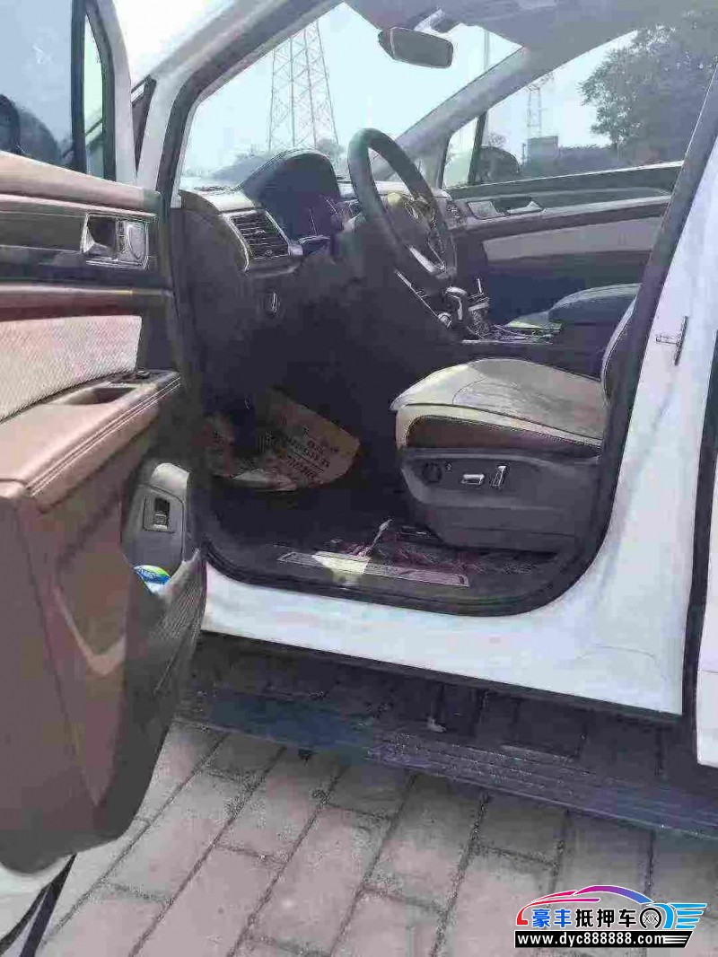 22年大众蔚然轿车抵押车出售