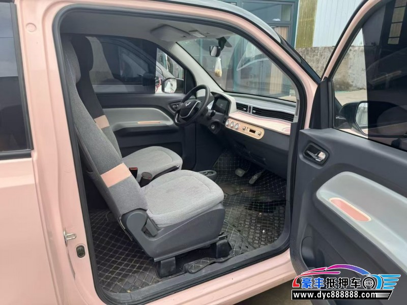 23年五菱汽车迷你轿车抵押车出售