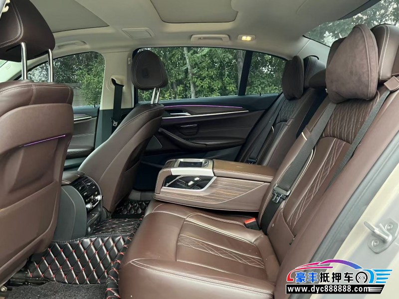 18年宝马5系轿车抵押车出售