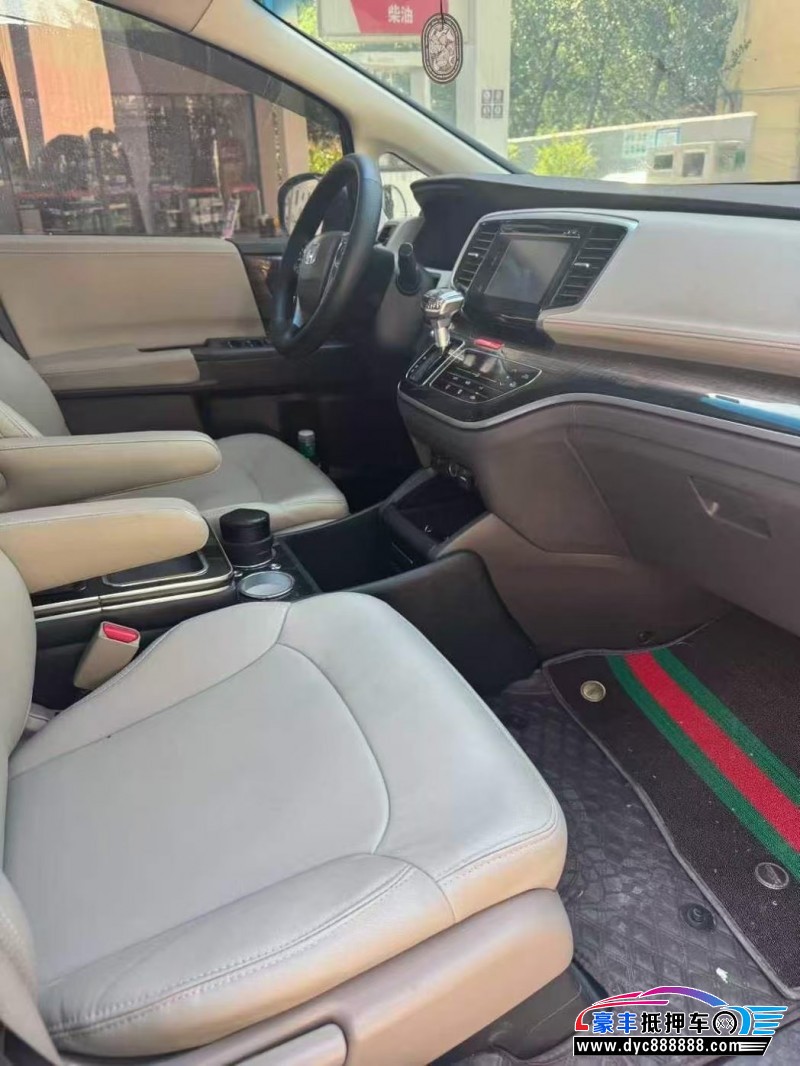 18年本田奥德赛轿车抵押车出售