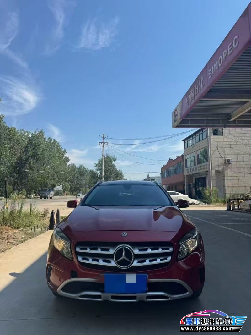 19年奔驰GLA轿车抵押车出售