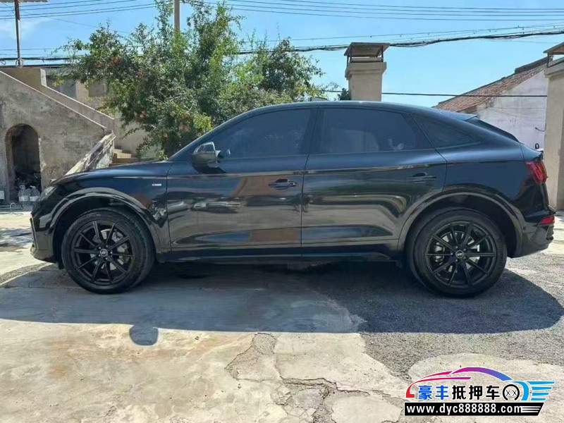 22年奥迪Q5轿车抵押车出售