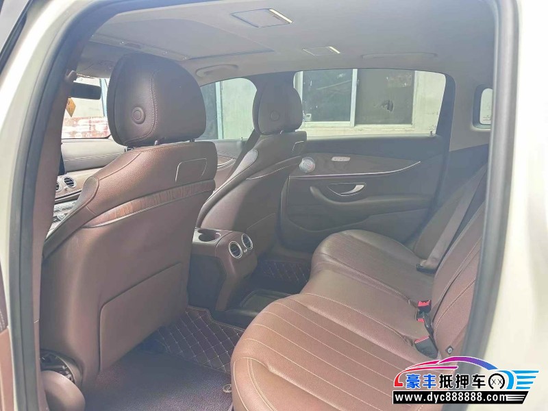 18年奔驰E轿车抵押车出售