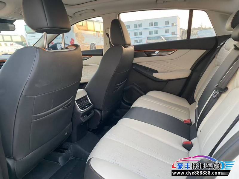 22年东风风神奕炫轿车抵押车出售