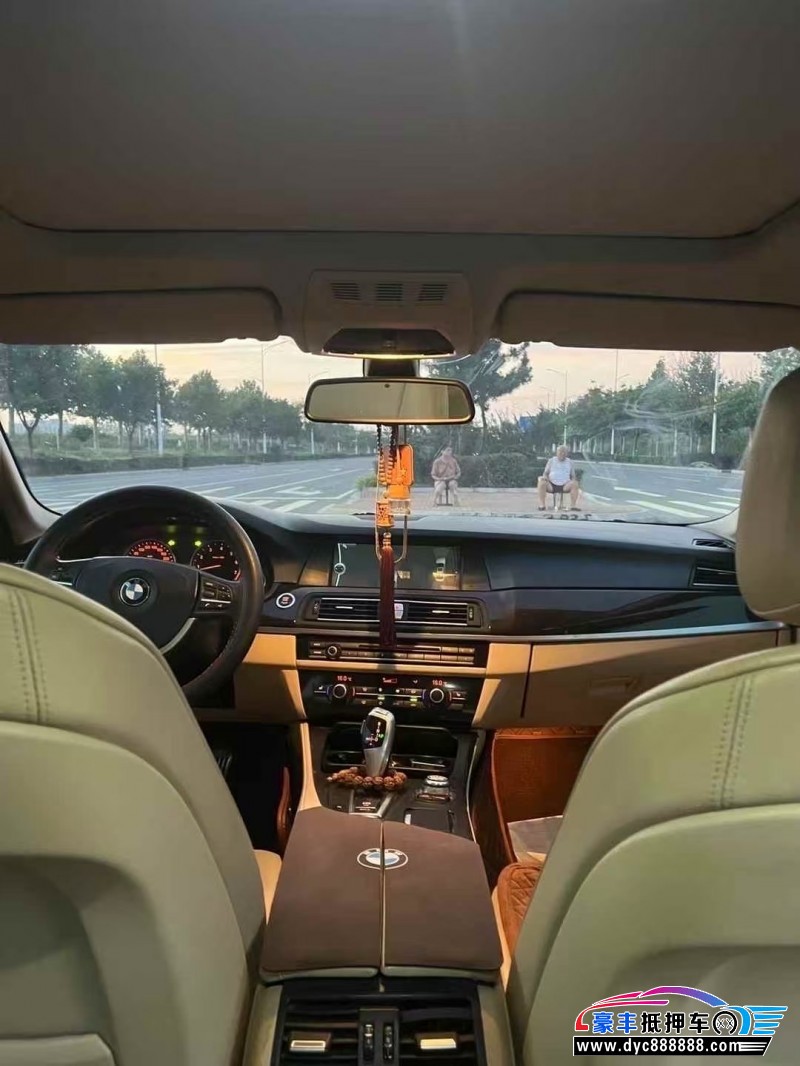 12年宝马5系轿车抵押车出售