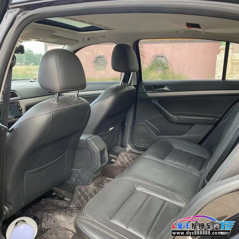 16年大众朗逸轿车抵押车出售