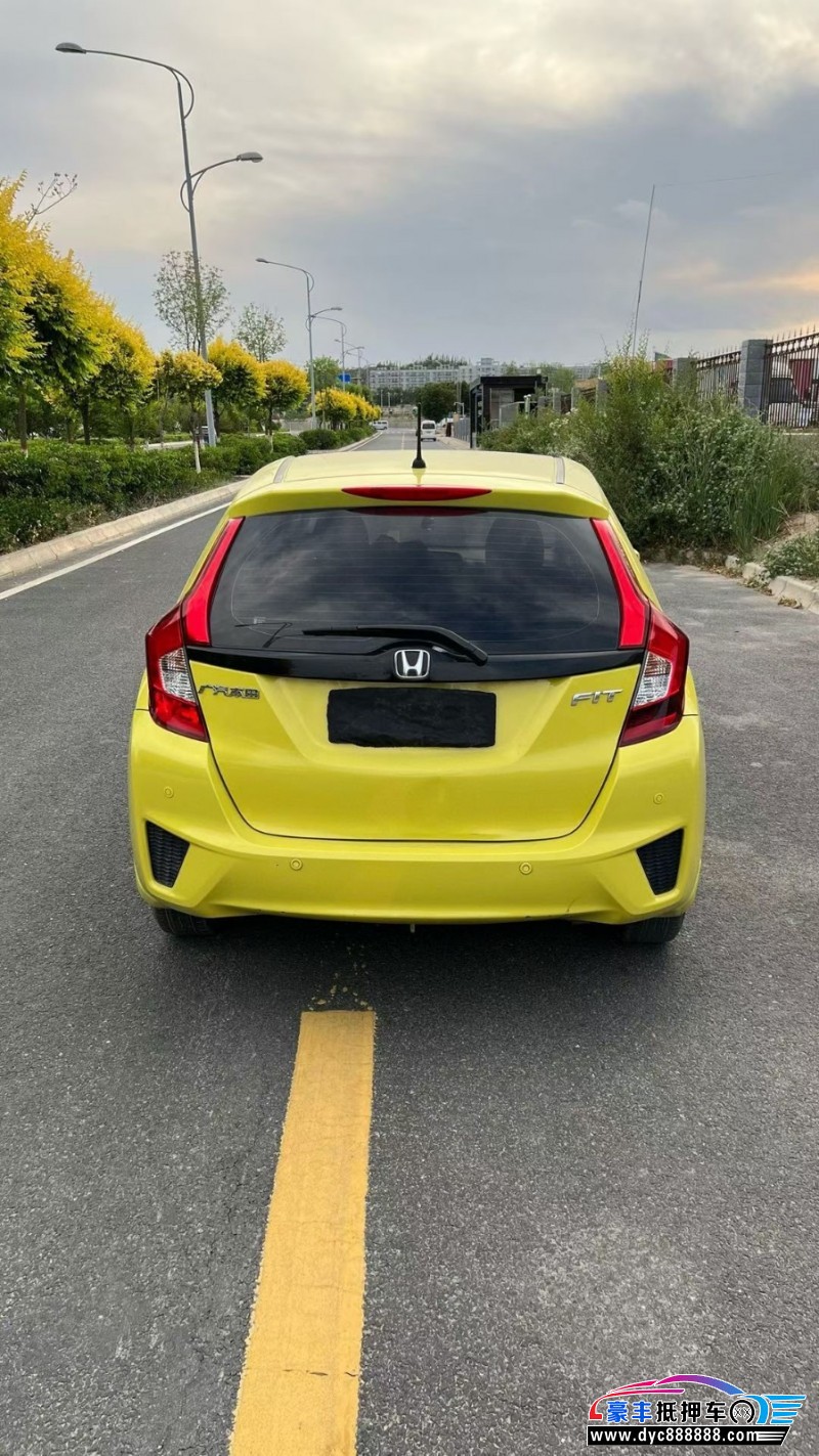 17年本田飞度轿车抵押车出售