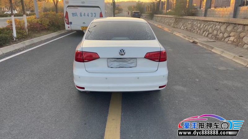 18年大众速腾轿车抵押车出售