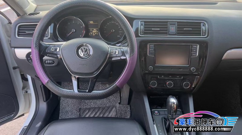 18年大众速腾轿车抵押车出售