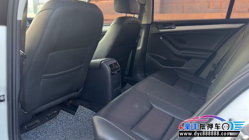 18年大众速腾轿车抵押车出售