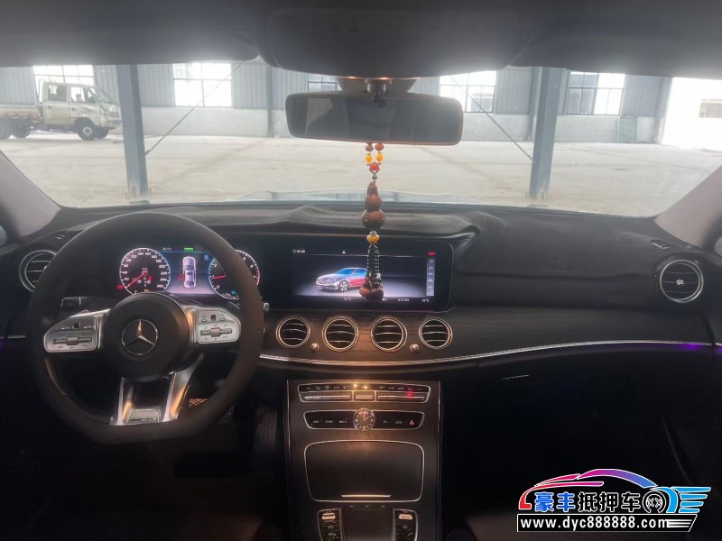 20年奔驰E轿车抵押车出售