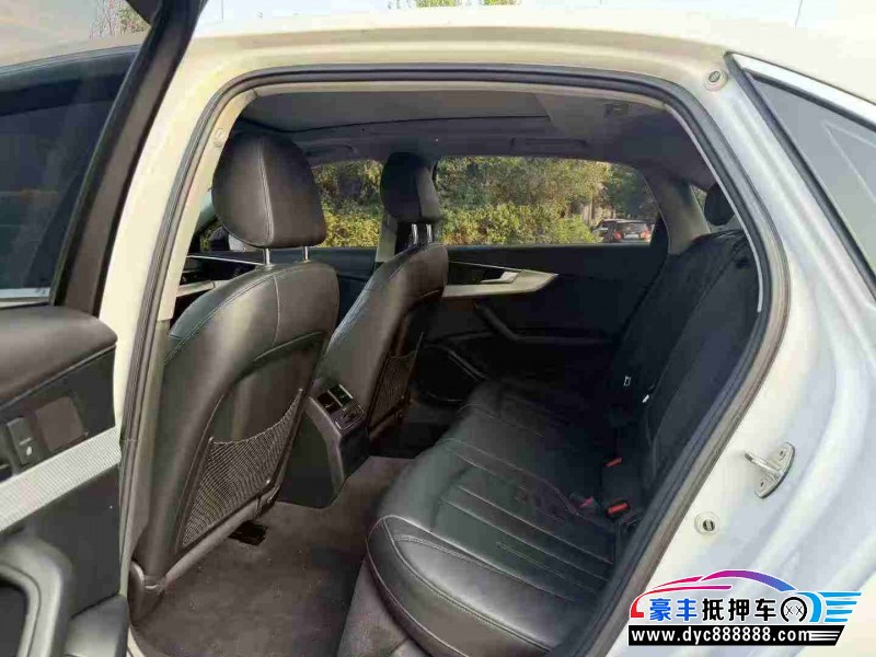 17年奥迪A4轿车抵押车出售