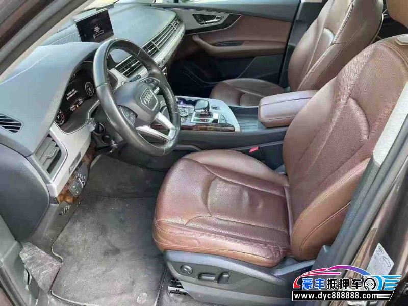 16年奥迪Q7轿车抵押车出售