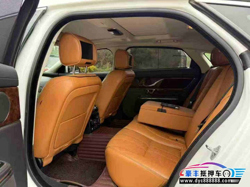 15年捷豹XJ轿车抵押车出售