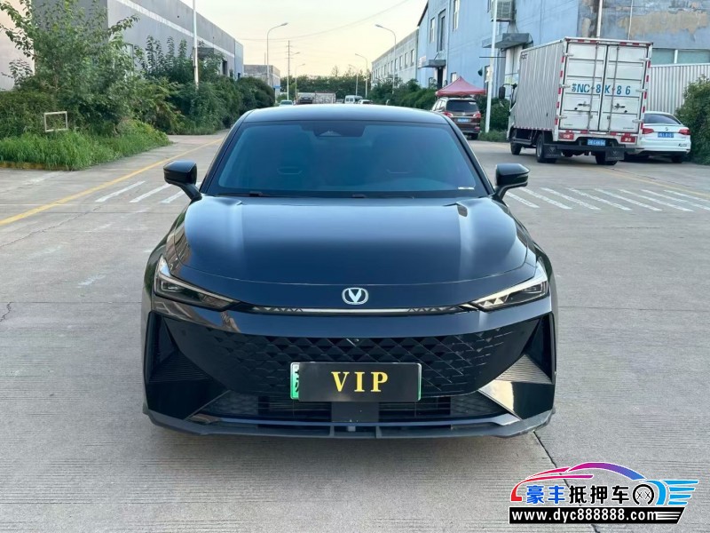 24年长安长安UNI轿车抵押车出售