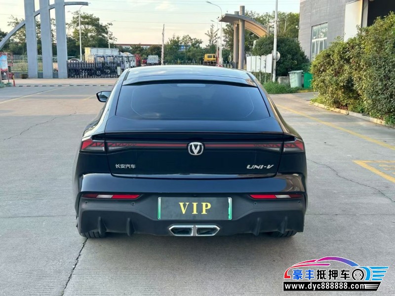 24年长安长安UNI轿车抵押车出售