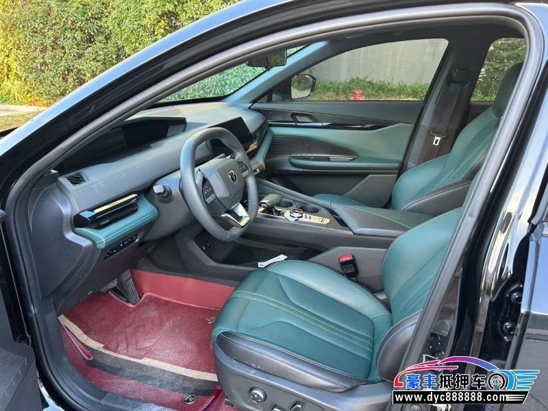 24年长安长安UNI轿车抵押车出售