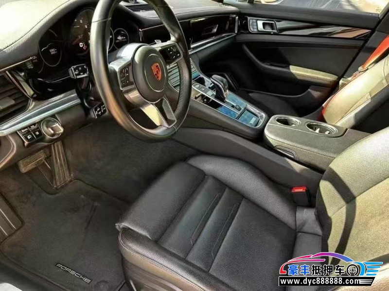 19年保时捷帕纳梅拉轿车抵押车出售
