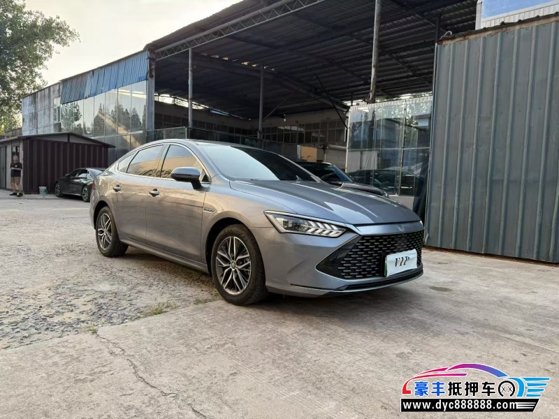 21年比亚迪秦轿车抵押车出售