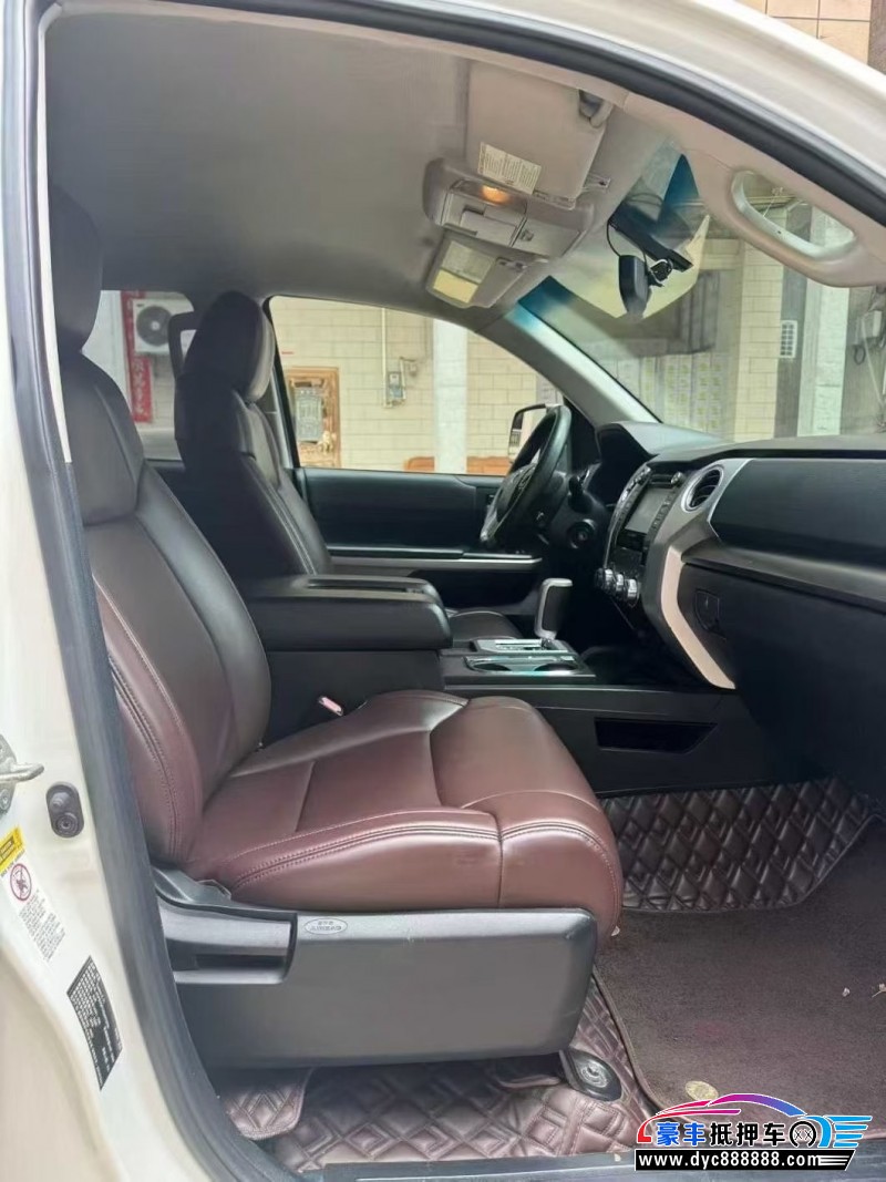 14年丰田坦途轿车抵押车出售